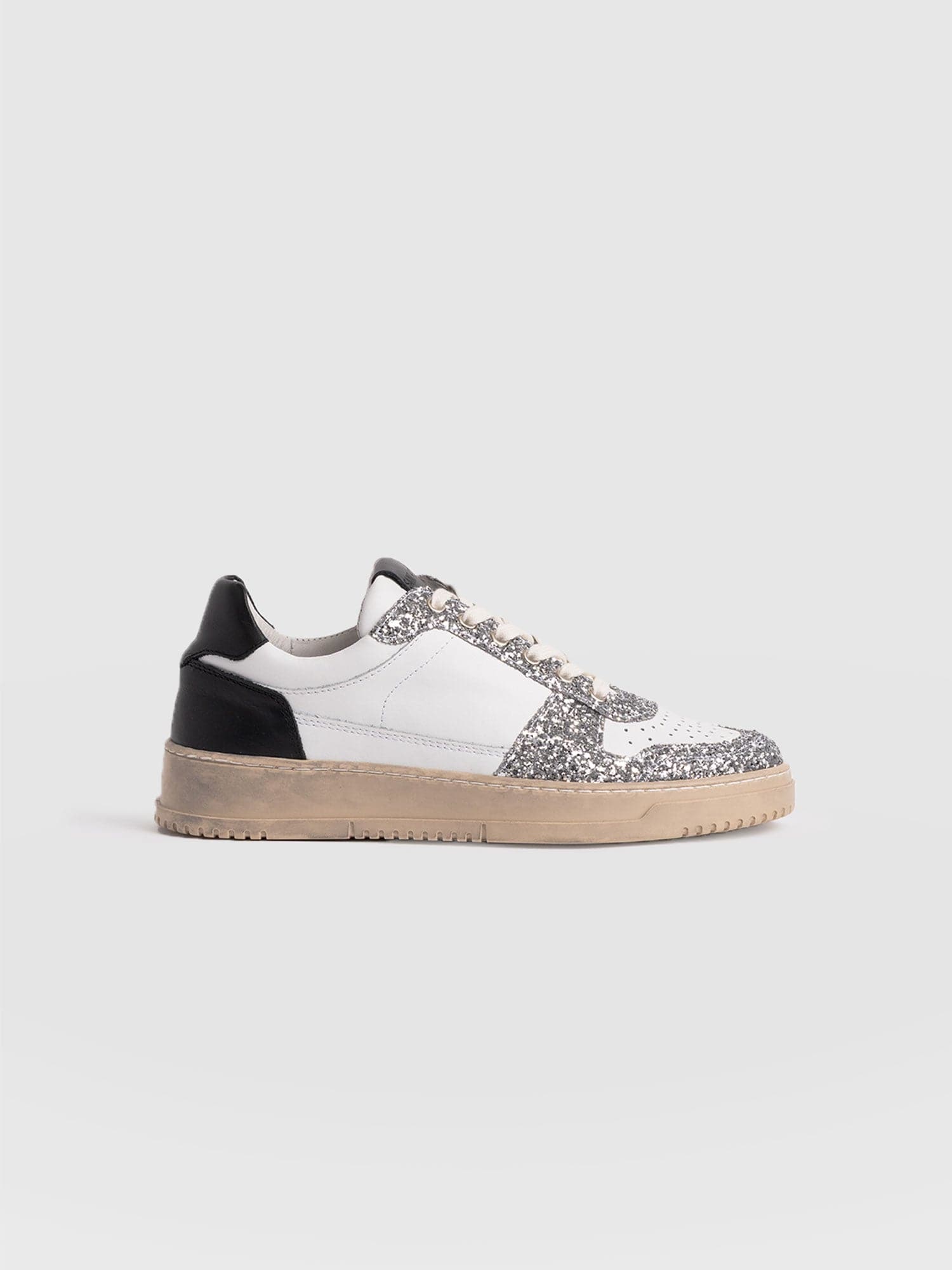 Onyx Trainer - White/Black - Women's Shoes | Saint + Sofia? EU